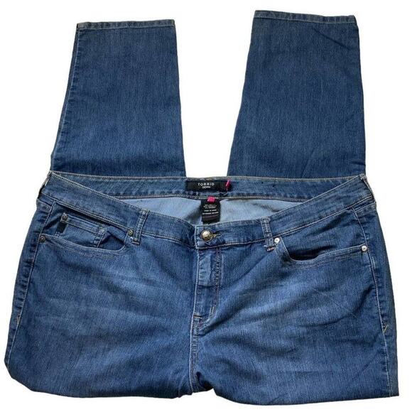 Torrid Jeans Women's Plus Size 4X (26R) Regular Blue Stretch Denim - Picture 7 of 9